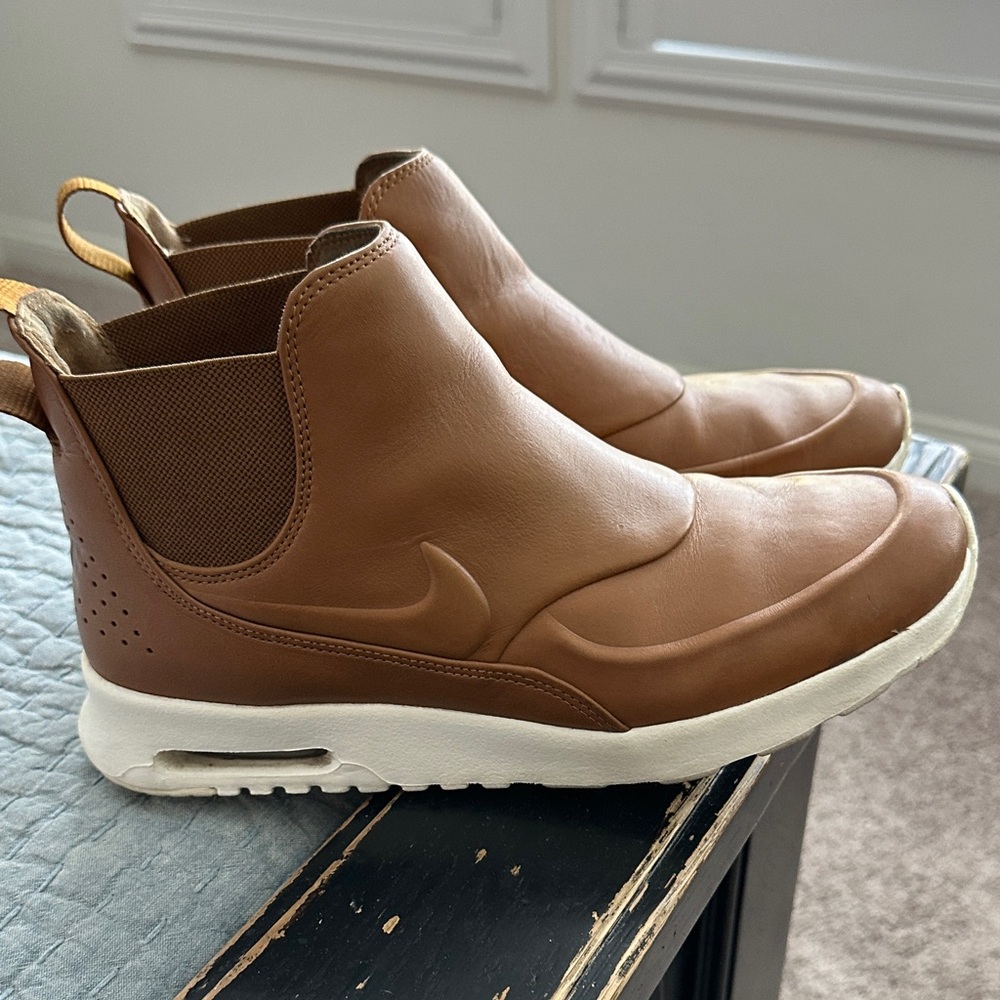 Nike Women’s Air Max Thea Mid, Brown Slip-On Sneakers, size 9.5, new condition